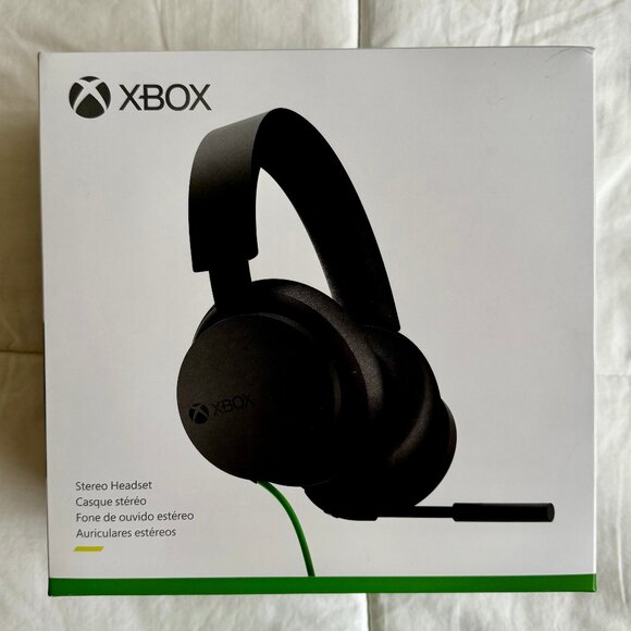XBOX Stereo Headset - NEW In BOX - Picture 1 of 3